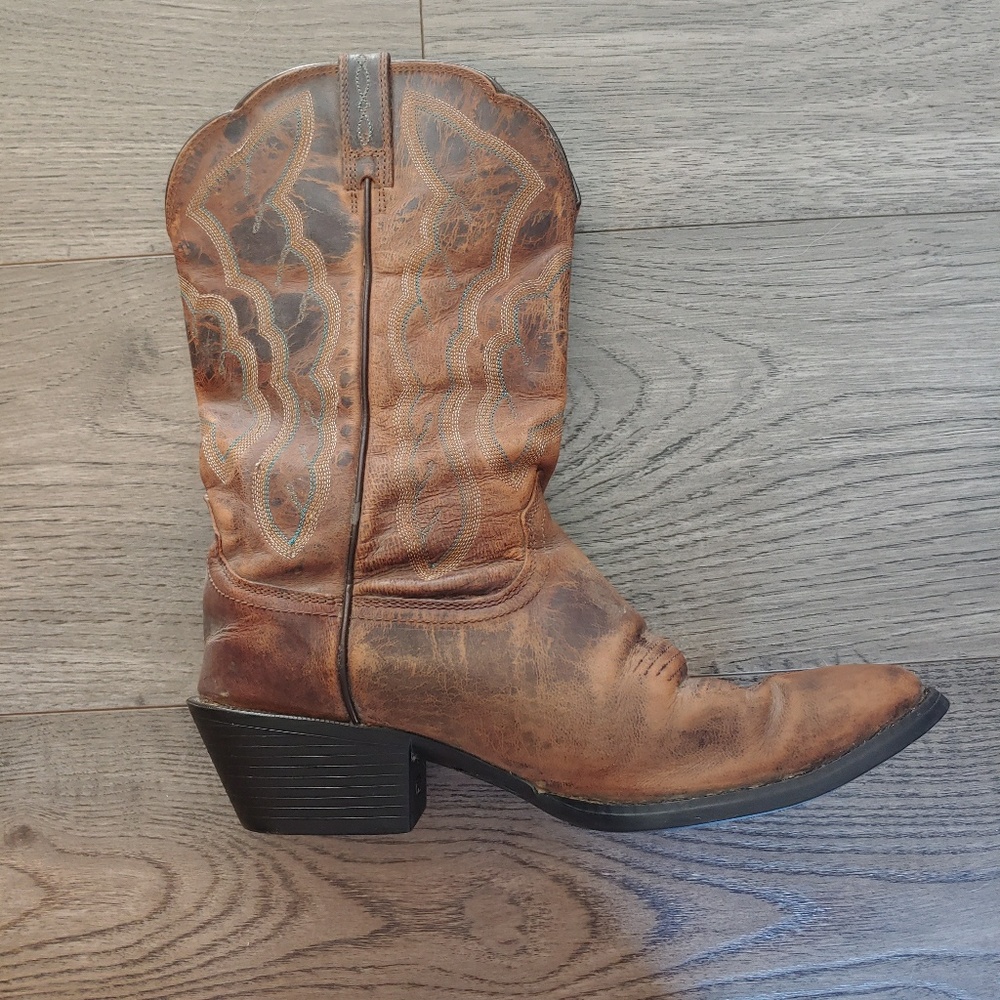 Women's Cowboy Boots with Turquoise Stitching